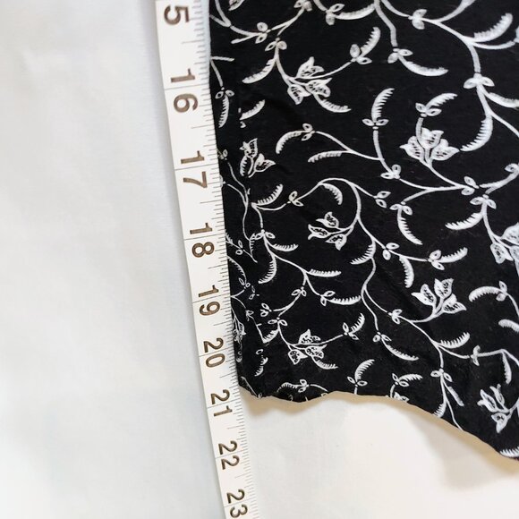 Express Women's Floral Jumpsuit - Picture 10 of 10